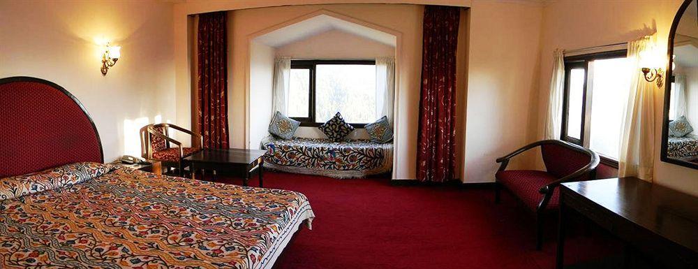 Royal Jardin Whistling Pines Resort Shimla Exterior foto